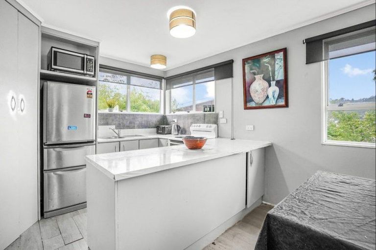 Photo of property in 49 Norana Road, Timberlea, Upper Hutt, 5018