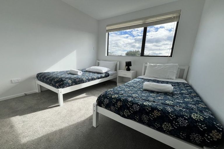 Photo of property in 4/25 Abbotleigh Avenue, Te Atatu Peninsula, Auckland, 0610