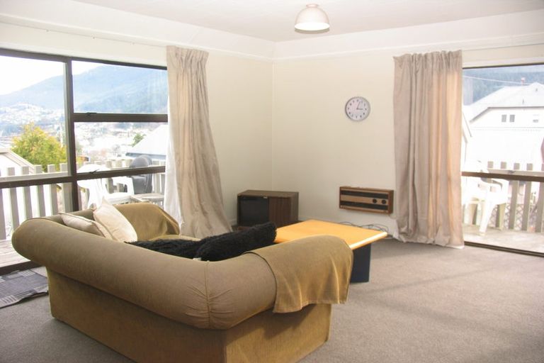 Photo of property in 1/42 Hallenstein Street, Queenstown, 9300