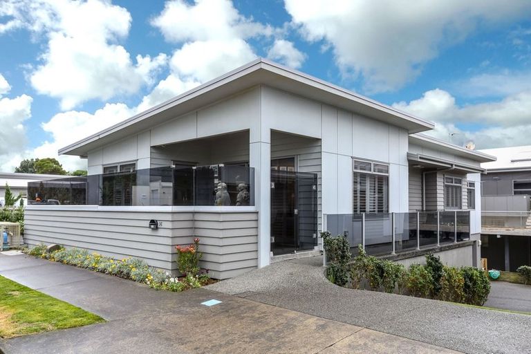 Photo of property in 16 Buller Street, New Plymouth, 4310