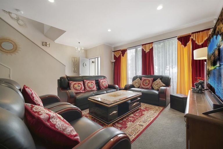 Photo of property in 26 Willow Camp Road, Takanini, 2112