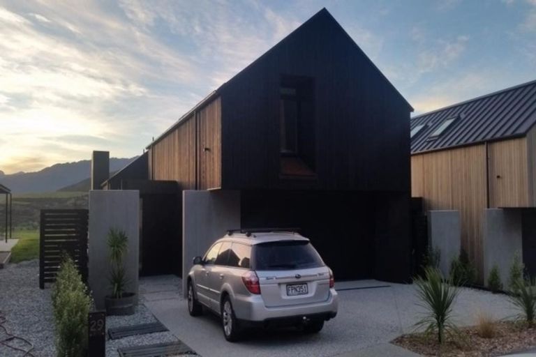 Photo of property in 29 Double Cone Road, Jacks Point, Queenstown, 9371