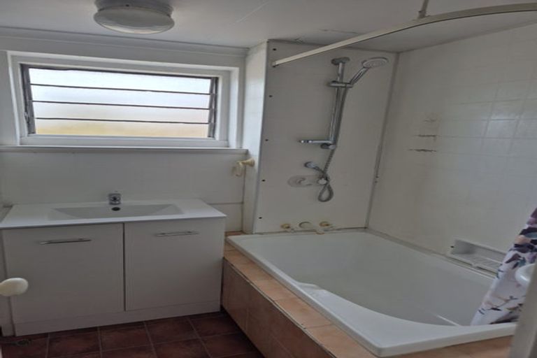 Photo of property in Garlinge Apartments, 14 Rhodes Street, Merivale, Christchurch, 8014