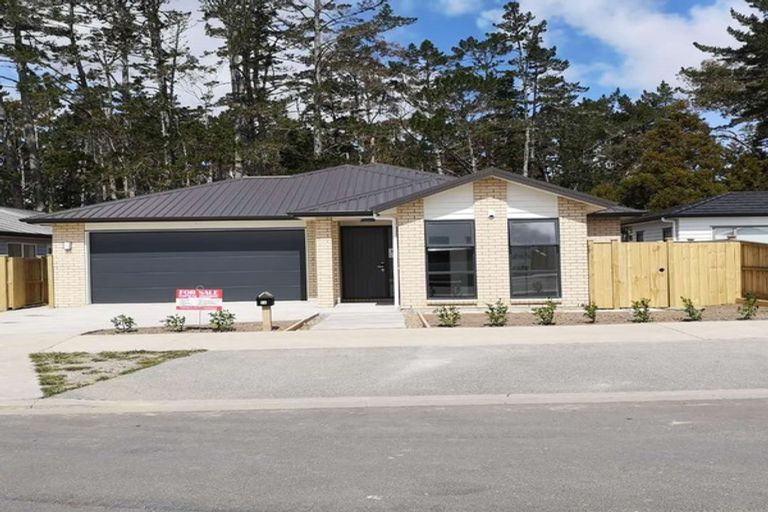 Photo of property in 26 Konoba Avenue, Kumeu, 0810