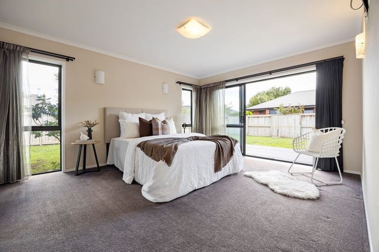 Photo of property in 33 Aquila Crescent, Rototuna North, Hamilton, 3210