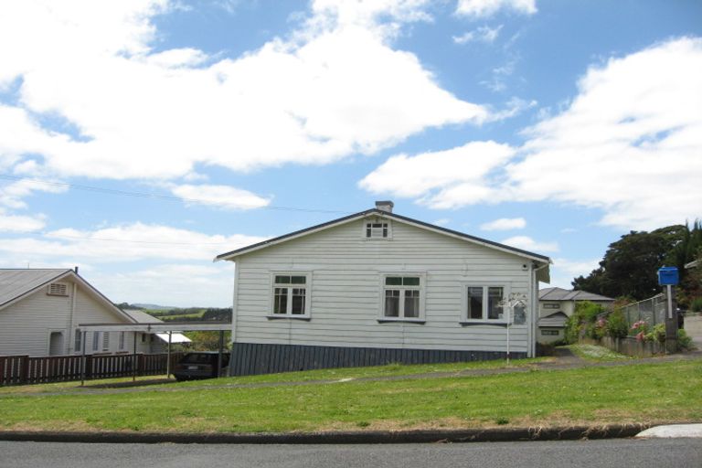 Photo of property in 3 Prospect Terrace, Pukekohe, 2120