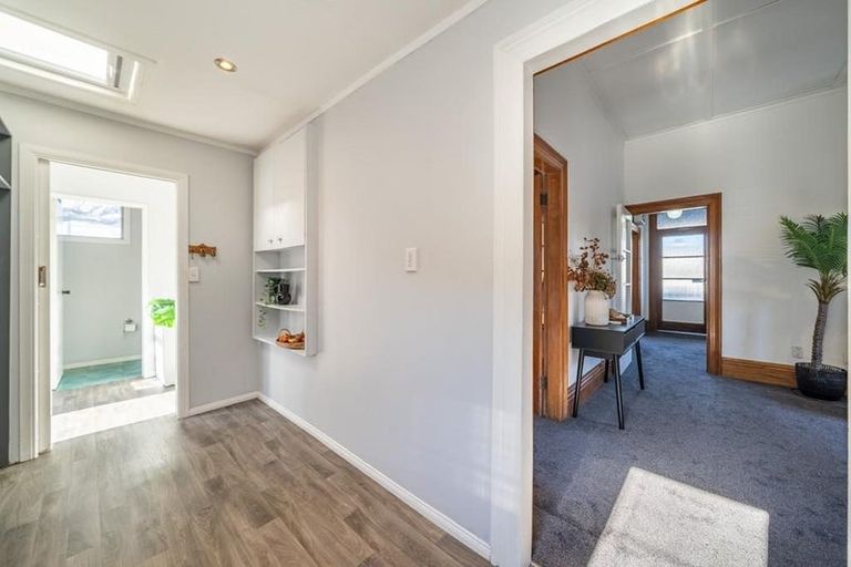 Photo of property in 35 Riddlers Crescent, Petone, Lower Hutt, 5012