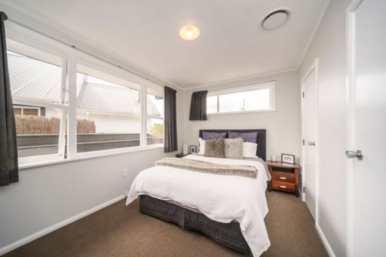 Photo of property in 53 Sutherland Crescent, Westbrook, Palmerston North, 4412