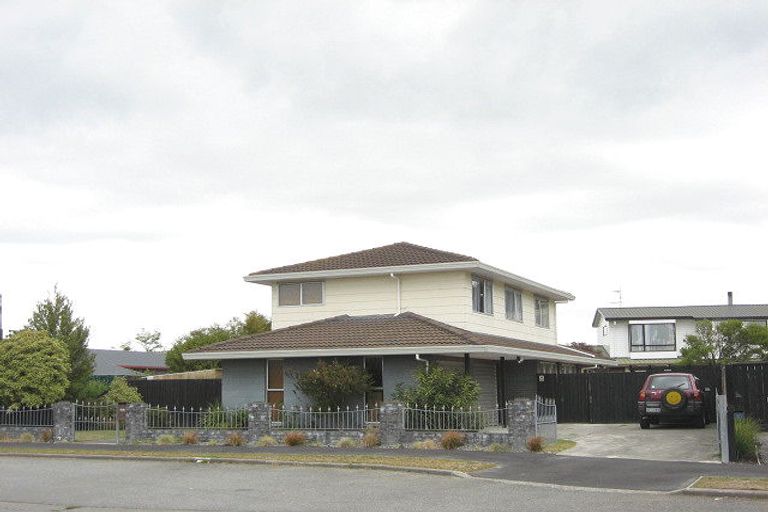 Photo of property in 263 Queenspark Drive, Parklands, Christchurch, 8083