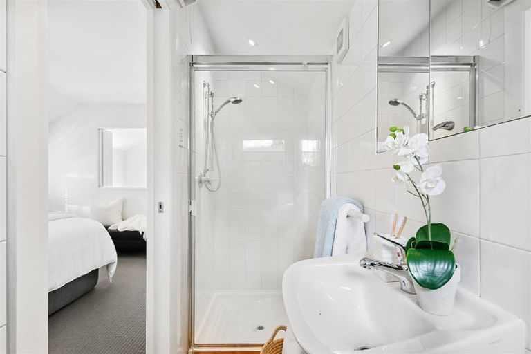 Photo of property in 35 Paparoa Street, Papanui, Christchurch, 8053