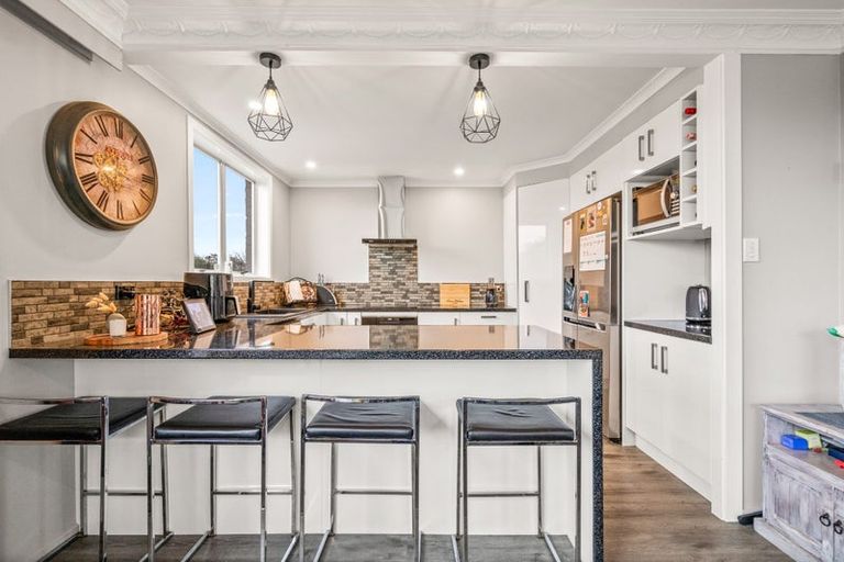 Photo of property in 98 Salford Street, Windsor, Invercargill, 9810