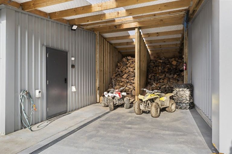 Photo of property in 186 Uruti Road, Uruti, Urenui, 4378