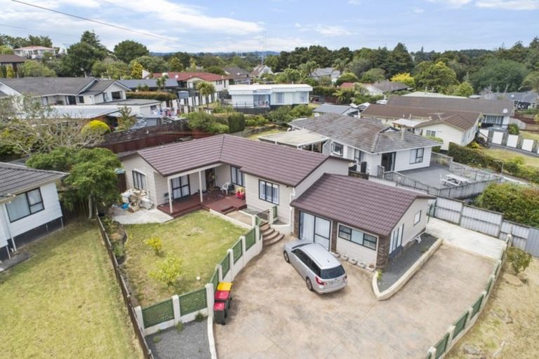 Photo of property in 6 Crail Court, Totara Heights, Auckland, 2105