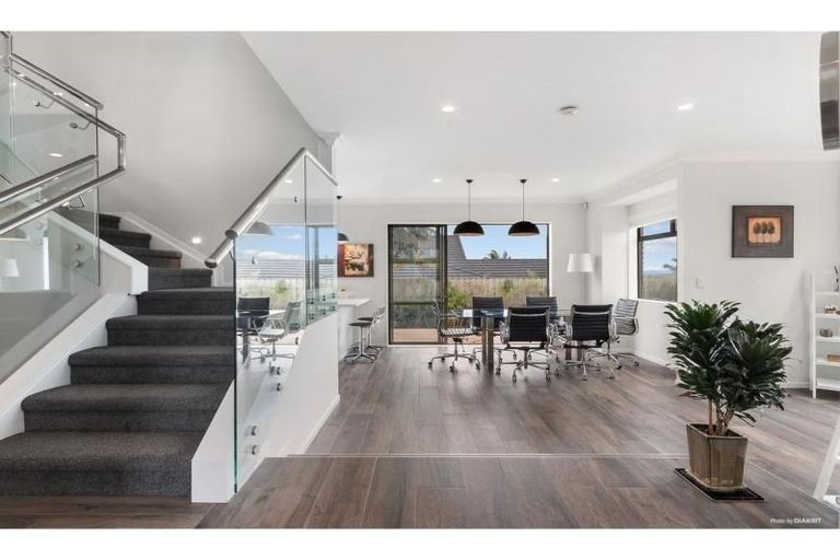 Photo of property in 17 Willis Avenue, Pukekohe, 2120