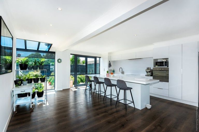Photo of property in 150 Beach Road, North New Brighton, Christchurch, 8083