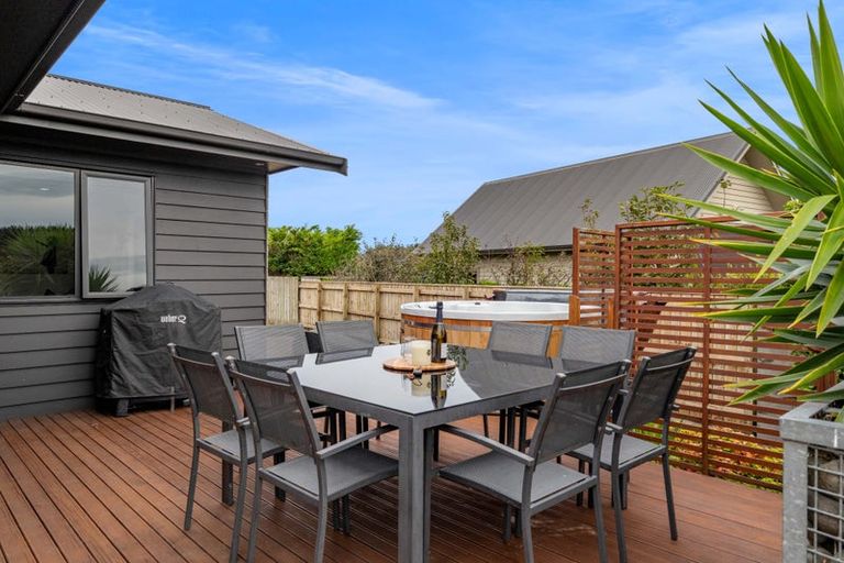 Photo of property in 4 Larlin Drive, Hawera, 4675