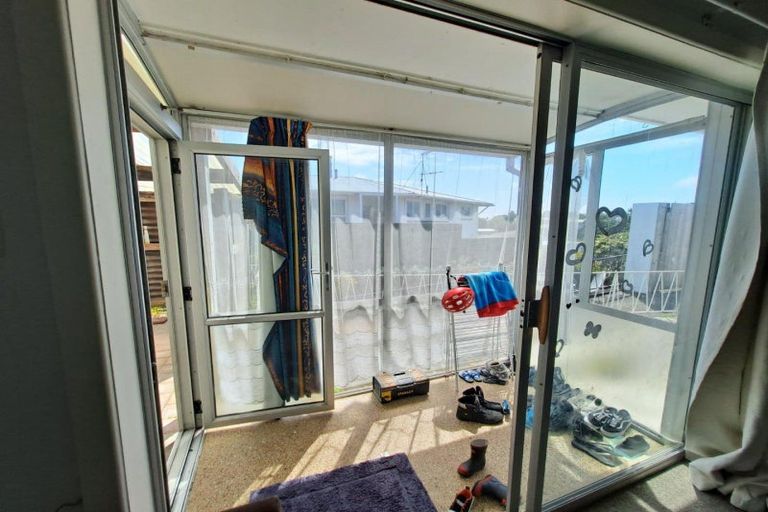 Photo of property in 1/183 Seaview Road, Westown, New Plymouth, 4310