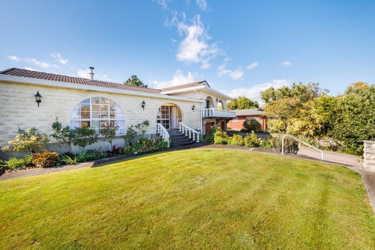 Photo of property in 19 Willowbank Crescent, Feilding, 4702