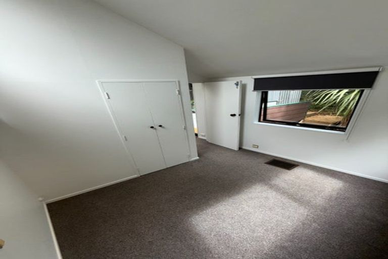 Photo of property in 28 Burns Road, Hospital Hill, Napier, 4110