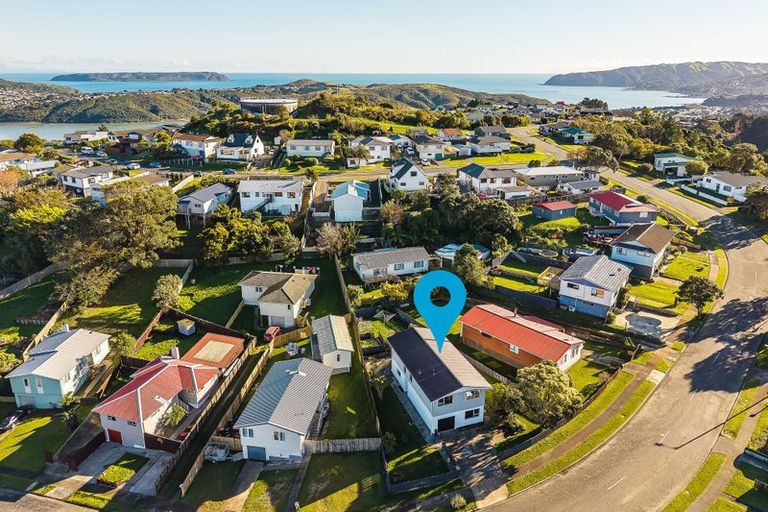 Photo of property in 19 Sombrero View, Ascot Park, Porirua, 5024