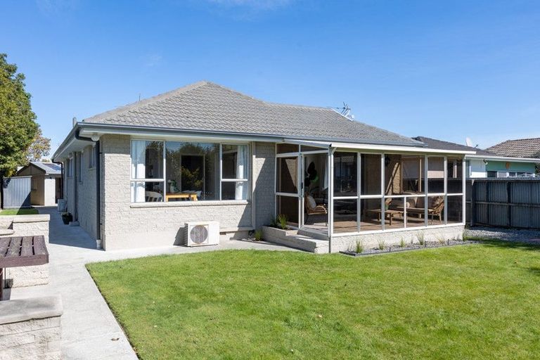 Photo of property in 4 Loreto Place, Hornby, Christchurch, 8042