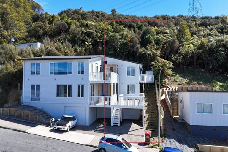 Photo of property in 62 Riverstone Drive, Riverstone Terraces, Upper Hutt, 5018
