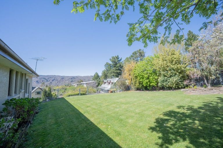 Photo of property in 6 Craig Place, Bridge Hill, Alexandra, 9320