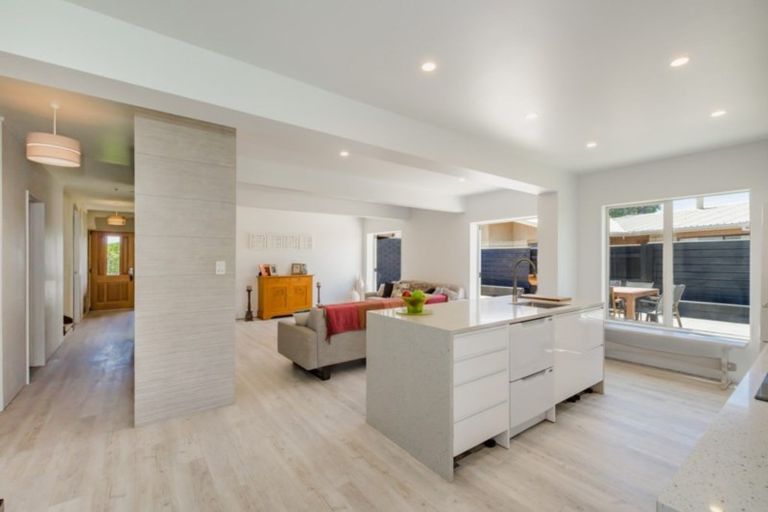 Photo of property in 7a Lesley Grove, Waikanae, 5036