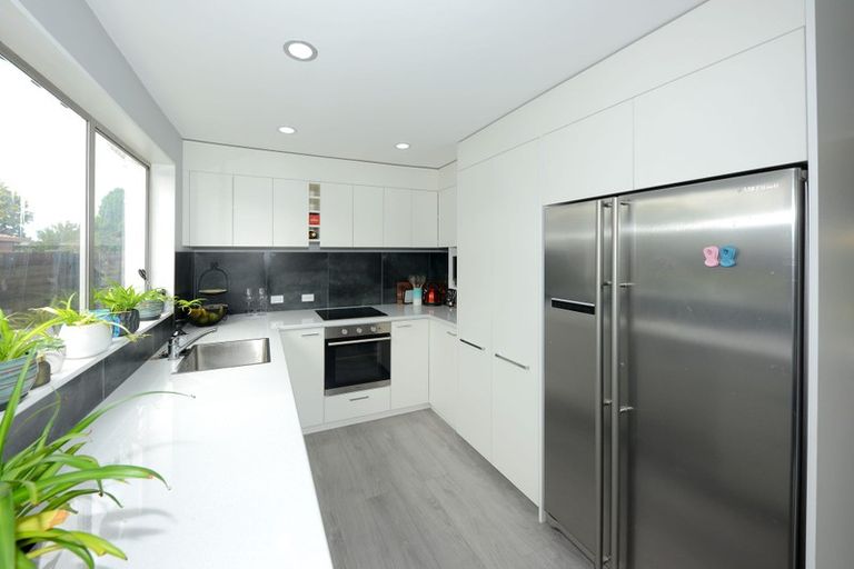 Photo of property in 91 Denise Crescent, Hornby, Christchurch, 8042