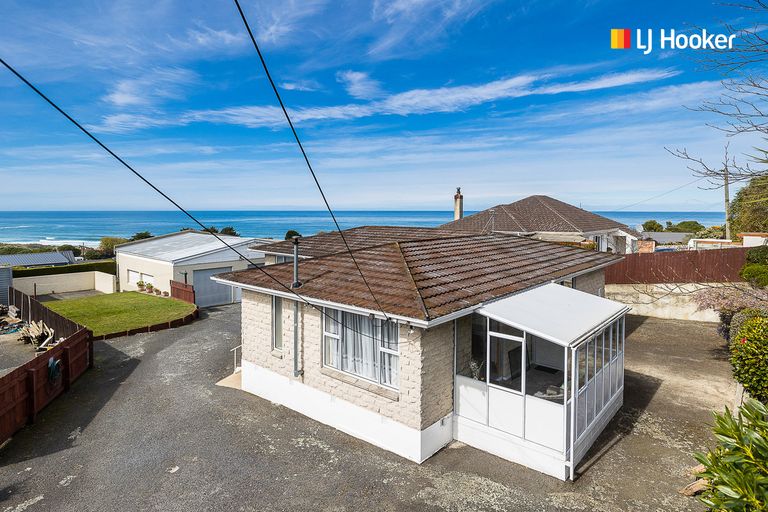 Photo of property in 103 Tomahawk Road, Andersons Bay, Dunedin, 9013