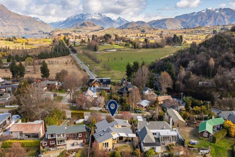 Photo of property in 5 Stafford Street, Arrowtown, 9302