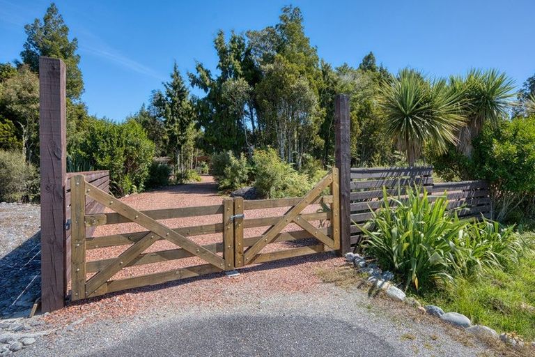 Photo of property in 142 One Mile Line Road, Arahura Valley, Hokitika, 7882