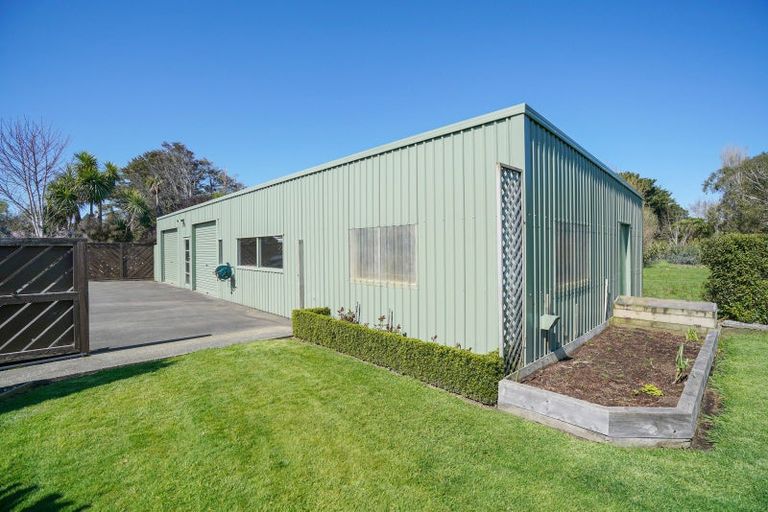 Photo of property in 211 Dunns Road, Otatara, Invercargill, 9879