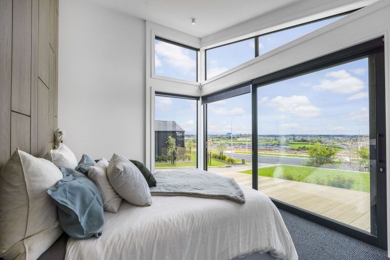 Photo of property in 296 Kitchener Road, Pukekohe, 2120