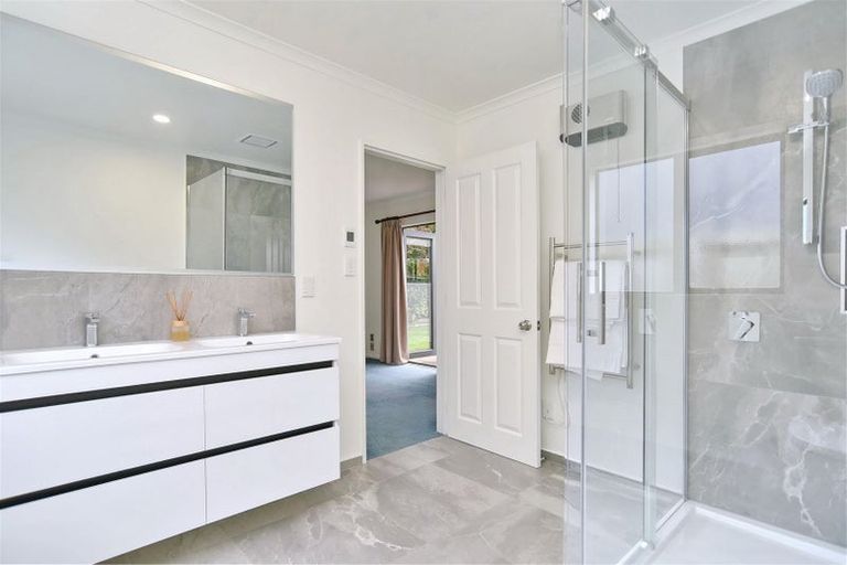 Photo of property in 4 Olivea Place, Oxford, 7430