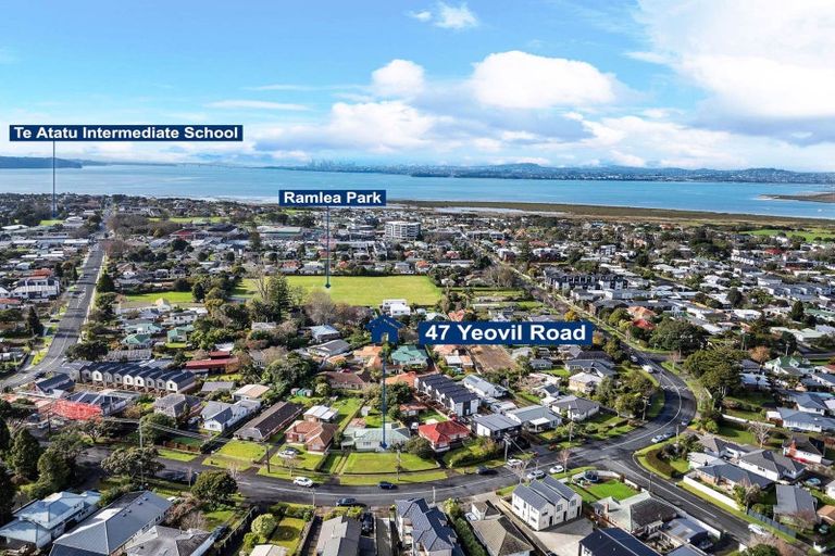 Photo of property in 47 Yeovil Road, Te Atatu Peninsula, Auckland, 0610