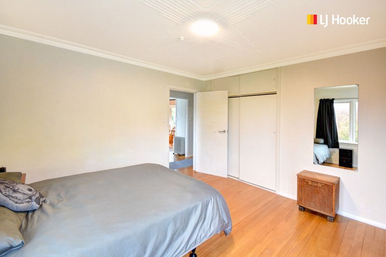 Photo of property in 15 Porterfield Street, Macandrew Bay, Dunedin, 9014