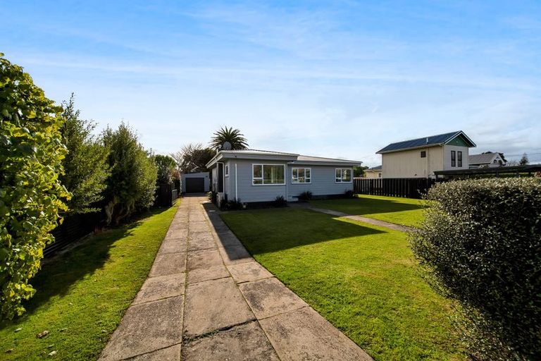 Photo of property in 52 Puriri Street, Hawera, 4610