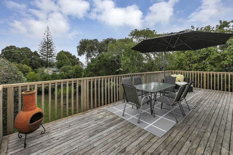 Photo of property in 83 Beach Haven Road, Beach Haven, Auckland, 0626