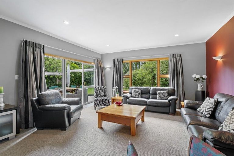 Photo of property in 30 Sawyers Arms Road, Northcote, Christchurch, 8052