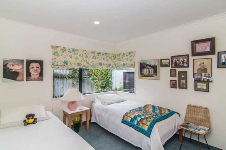 Photo of property in 17 Lorna Irene Drive, Raumati South, Paraparaumu, 5032