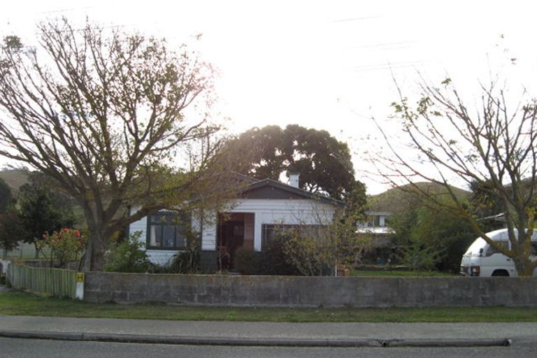 Photo of property in 2 Kenilworth Road, Oamaru North, Oamaru, 9400