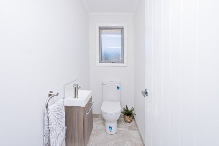 Photo of property in 92 Blairlogie Close, Otatara, Invercargill, 9879