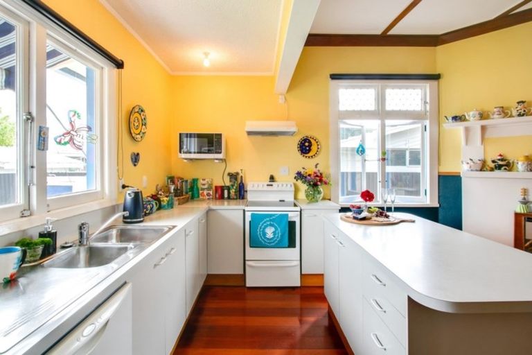 Photo of property in 154 Nelson Crescent, Napier South, Napier, 4110