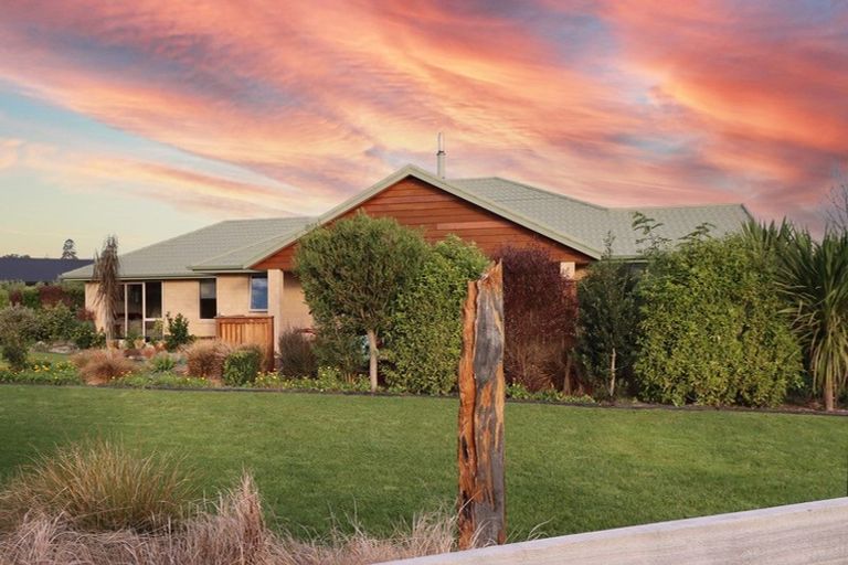 Photo of property in 24 Mill Grove, Clareville, Carterton, 5713