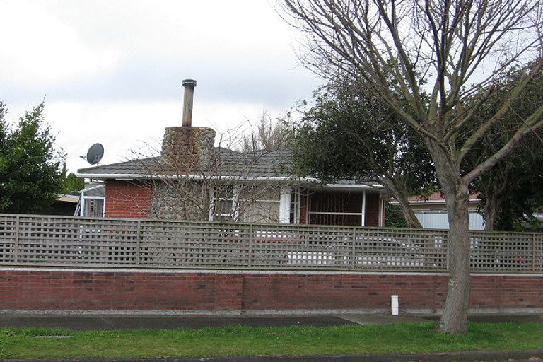 Photo of property in 43 Churchill Avenue, Hokowhitu, Palmerston North, 4410