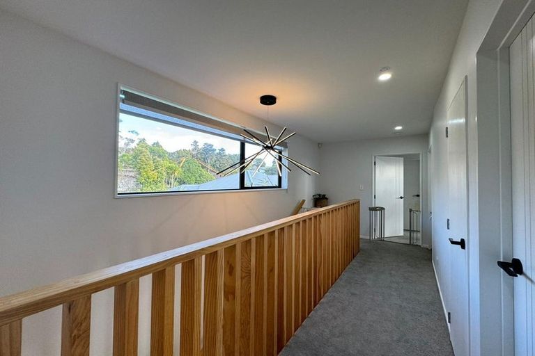 Photo of property in 111d Woodglen Road, Glen Eden, Auckland, 0602