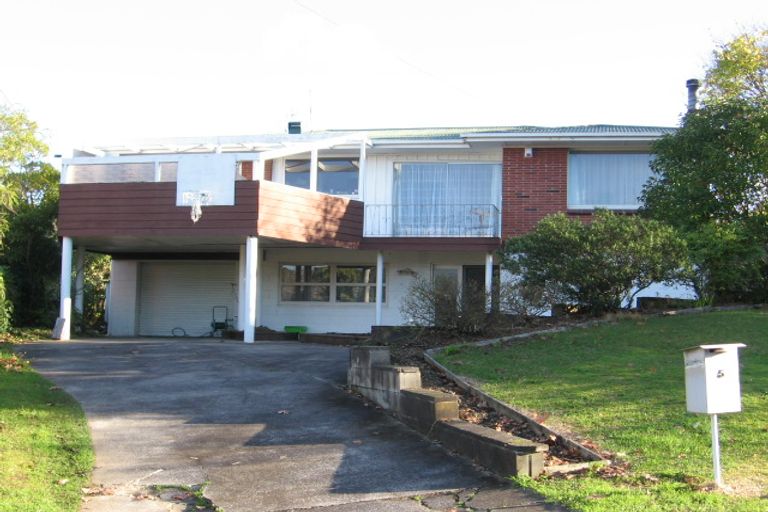 Photo of property in 5 Freyberg Place, Howick, Auckland, 2014