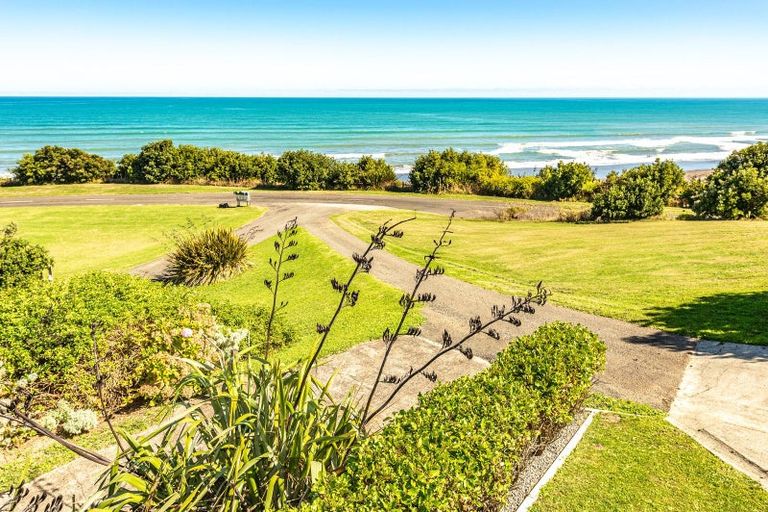 Photo of property in 18 Sunset Parade, Kai Iwi, Whanganui, 4574