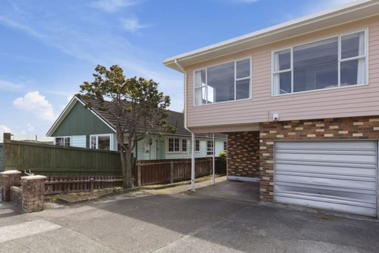 Photo of property in 1061a High Street, Taita, Lower Hutt, 5011